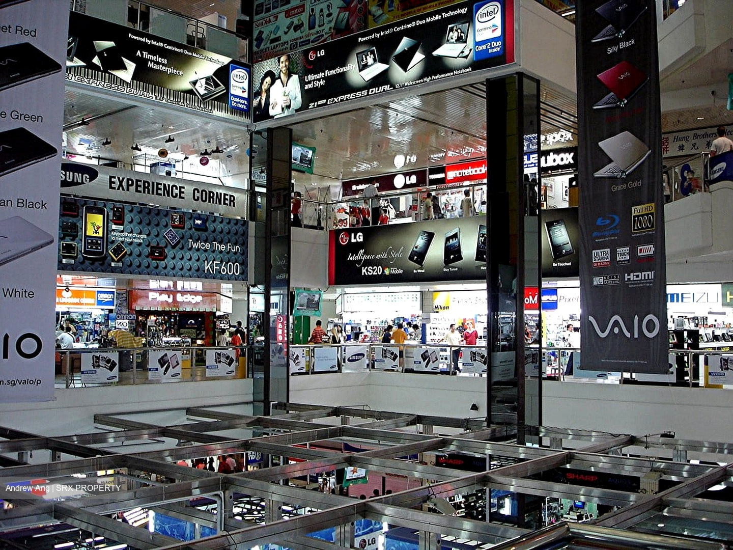 Sim Lim Square (D7), Shop House #437374361